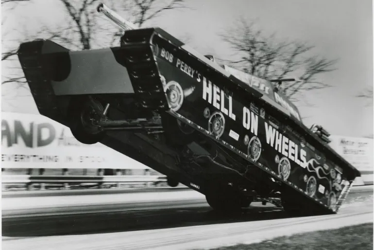 Curtas Cilindradas Magazine - inferno sobre rodas